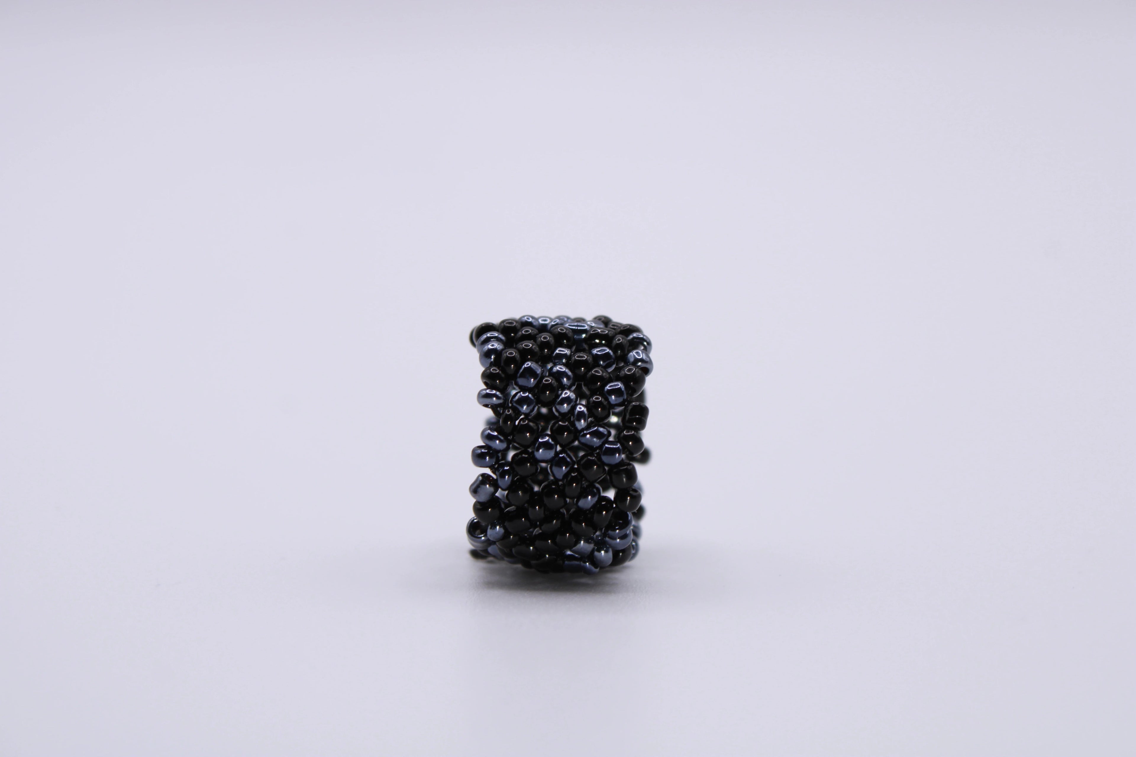 Anello Lumina – Anello in perline lavorate a mano Surya