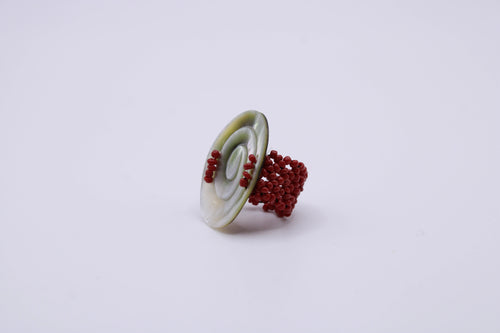 Anello Luce – Anello in madreperla lavorata a mano Surya