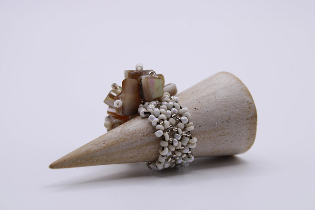 Anello Madreperla – Anello con elementi in madreperla Surya