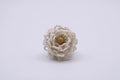 Anello Rosa – Anello in perline con struttura floreale Surya