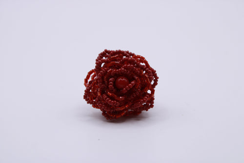 Anello Rosa – Anello in perline con struttura floreale Surya