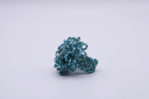 Anello Rosa – Anello in perline con struttura floreale Surya