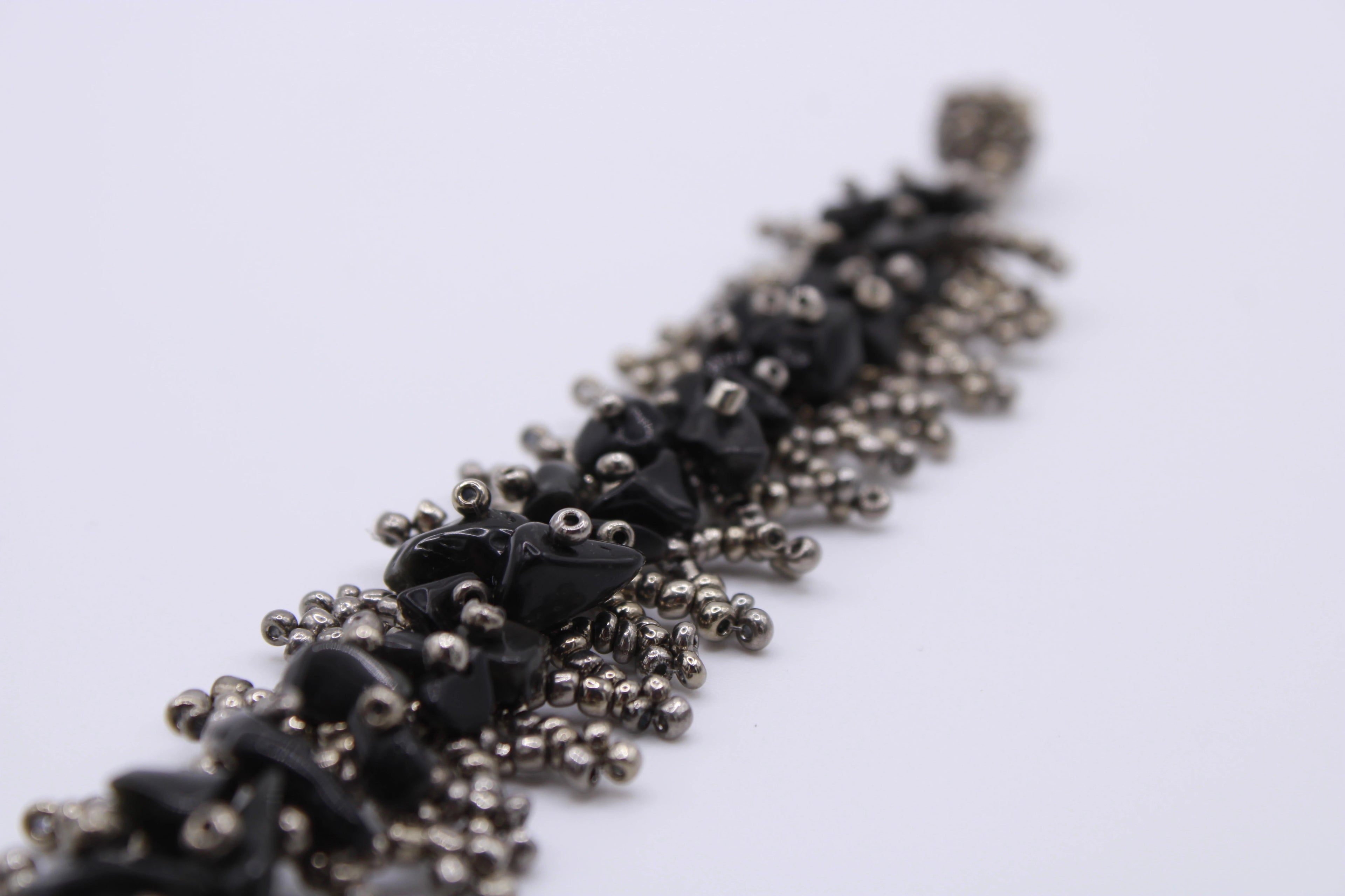 Bracciale Corallo – Bracciale in pietre naturali lavorate a mano Surya