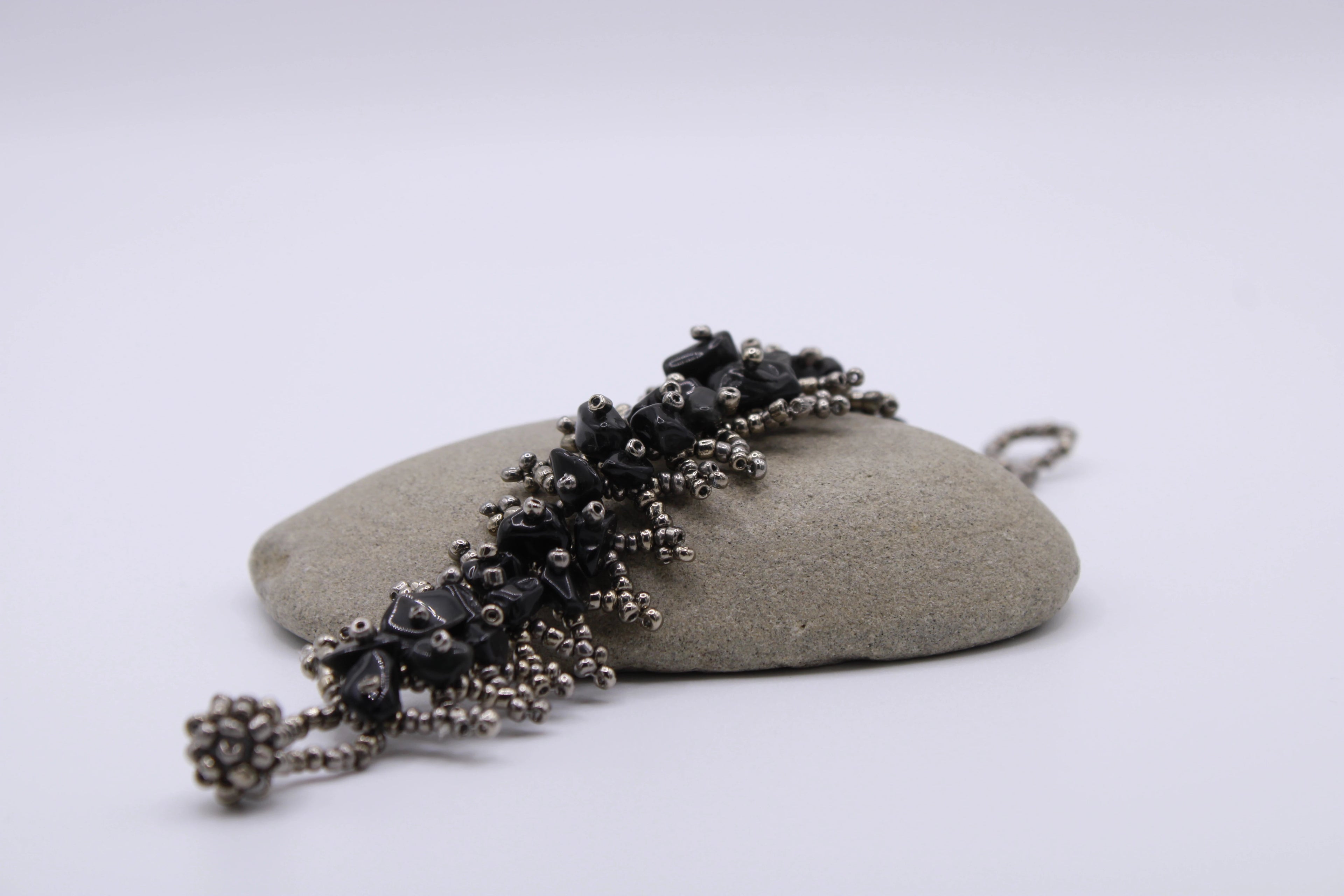 Bracciale Corallo – Bracciale in pietre naturali lavorate a mano Surya