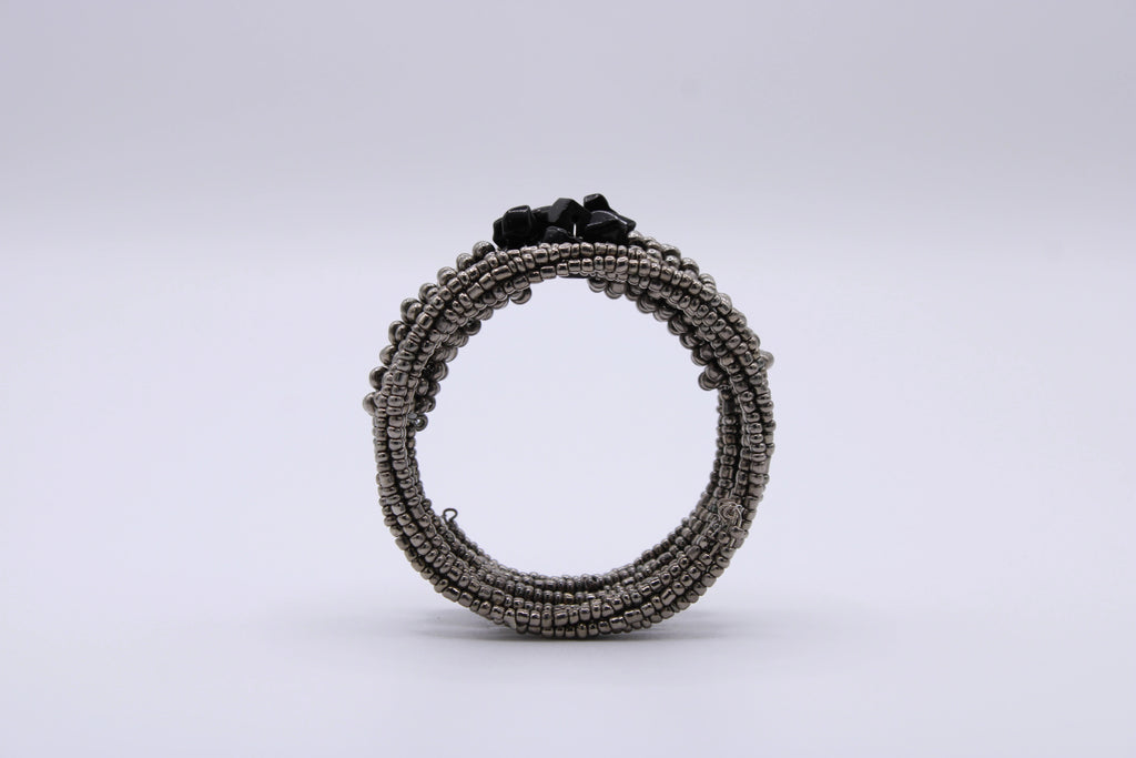 Bracciale Spirale – Bracciale avvolgente in perline lavorate a mano Surya