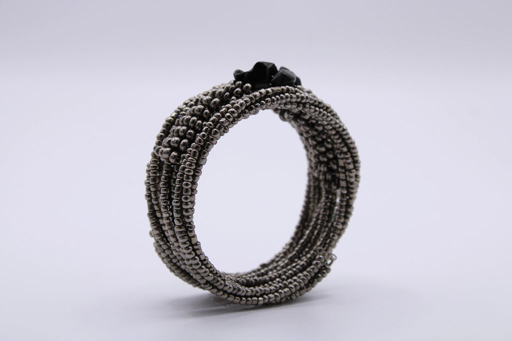 Bracciale Spirale – Bracciale avvolgente in perline lavorate a mano Surya