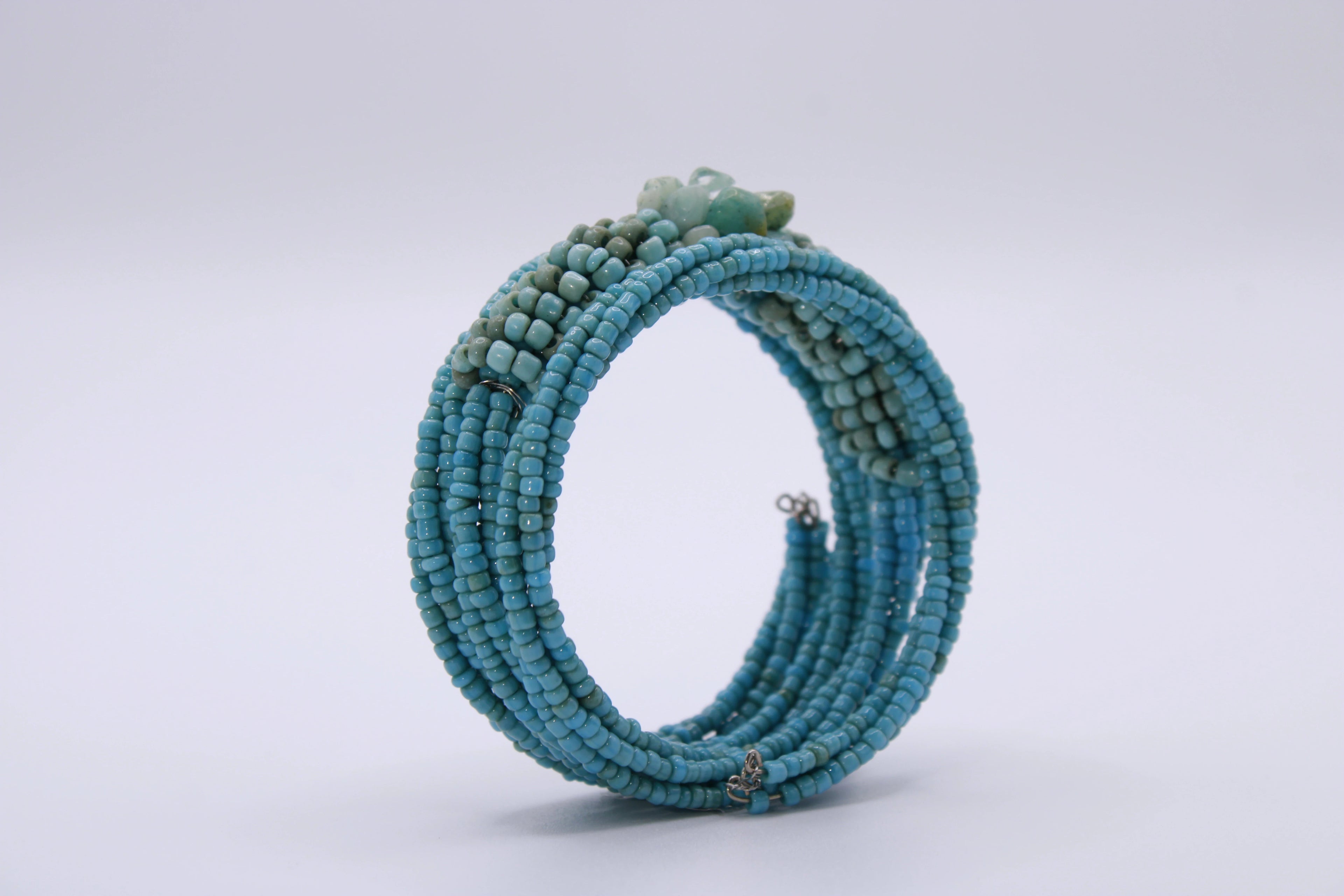 Bracciale Spirale – Bracciale avvolgente in perline lavorate a mano Surya
