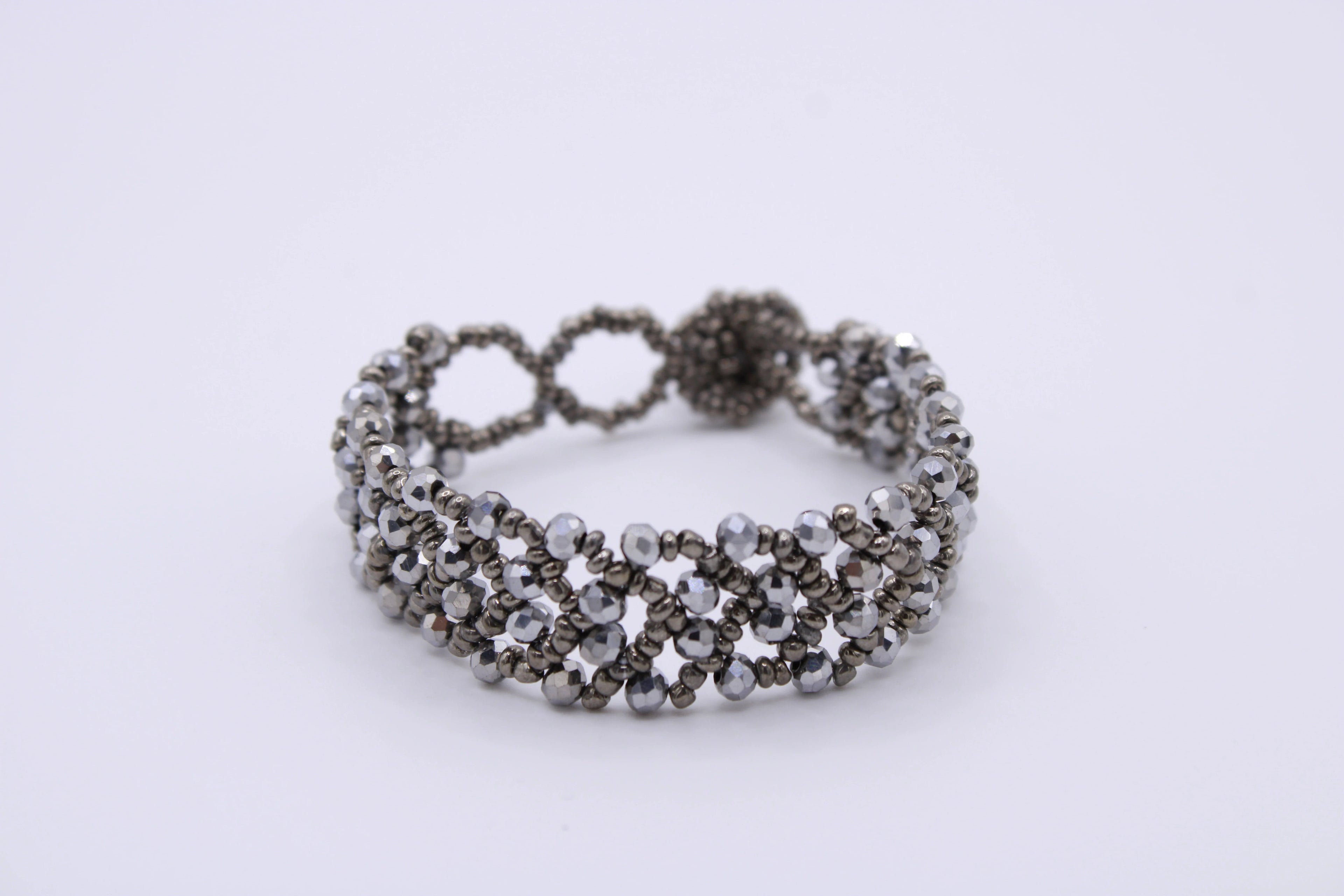 Bracciale Astra – Bracciale con cristalli intrecciati Surya