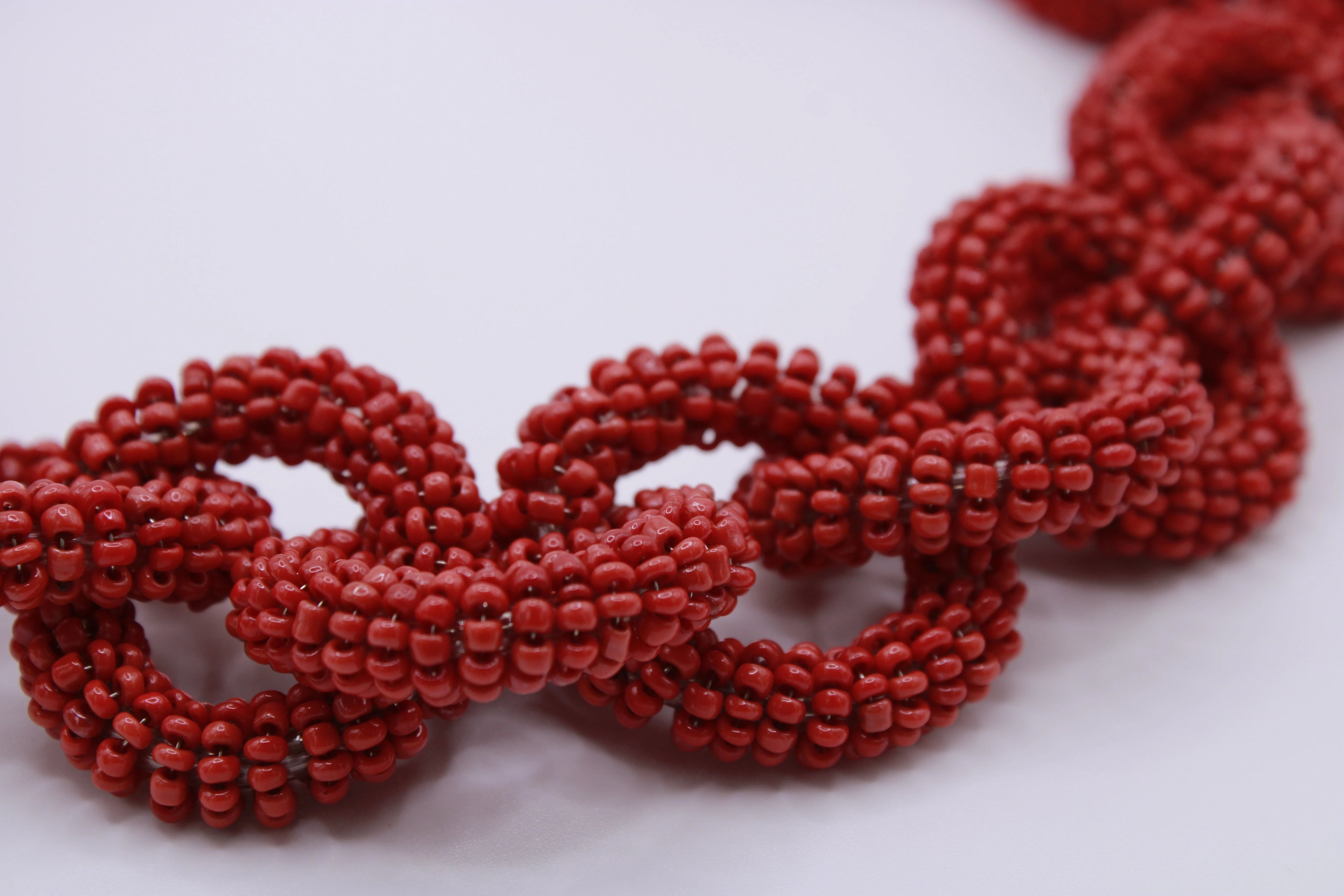 Collana Catena – Collana in perline a moduli intrecciati Surya