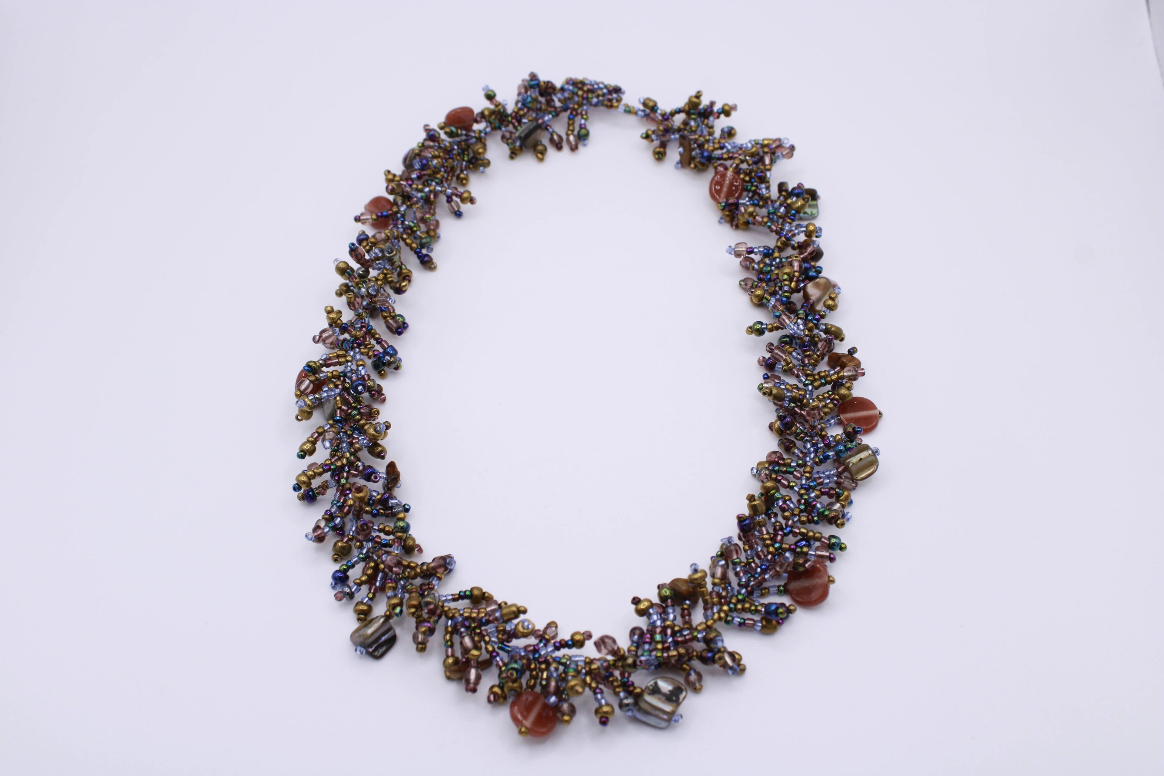 Collana Corallo – Collana in perline e pietre lavorate a mano Surya