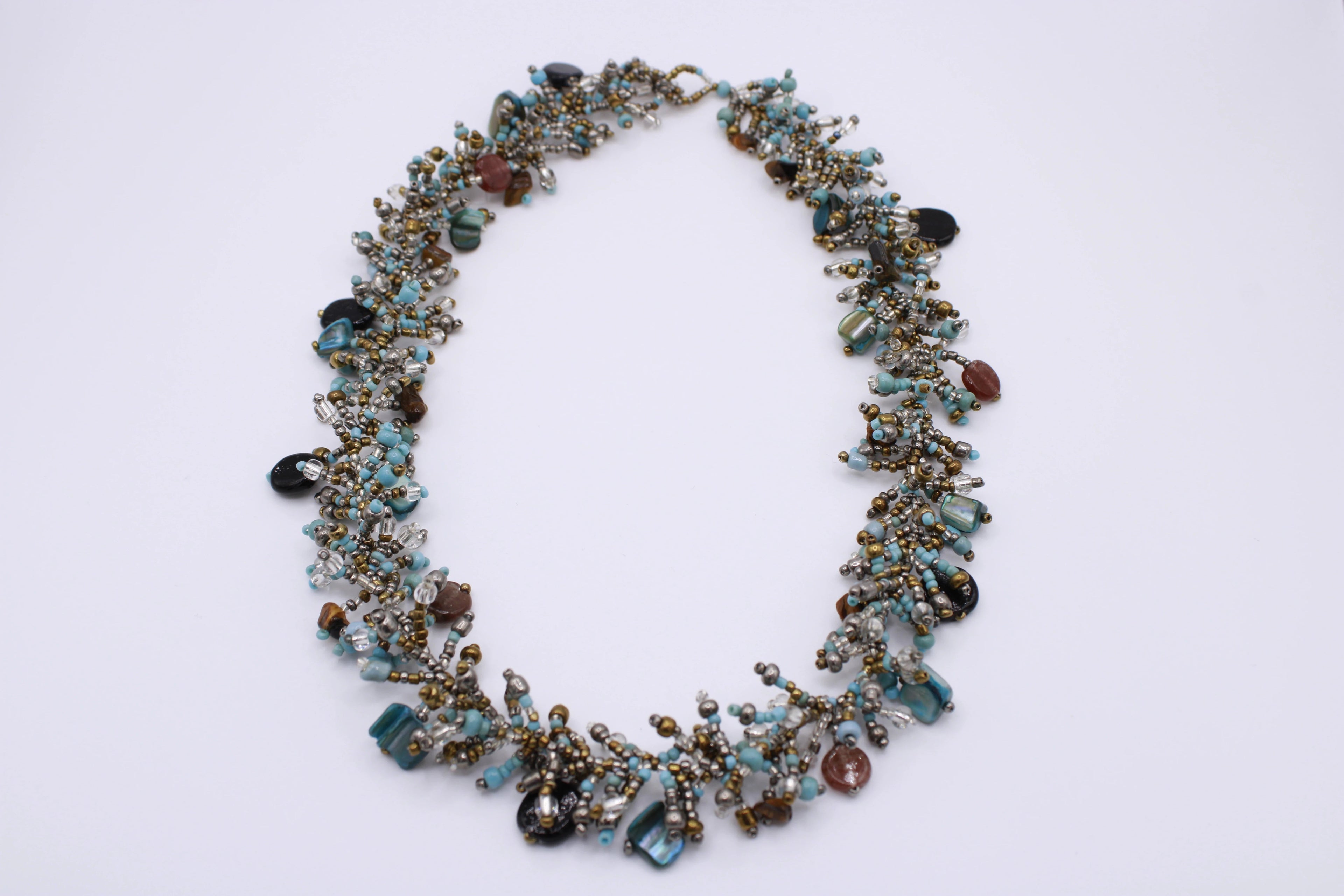Collana Corallo – Collana in perline e pietre lavorate a mano Surya