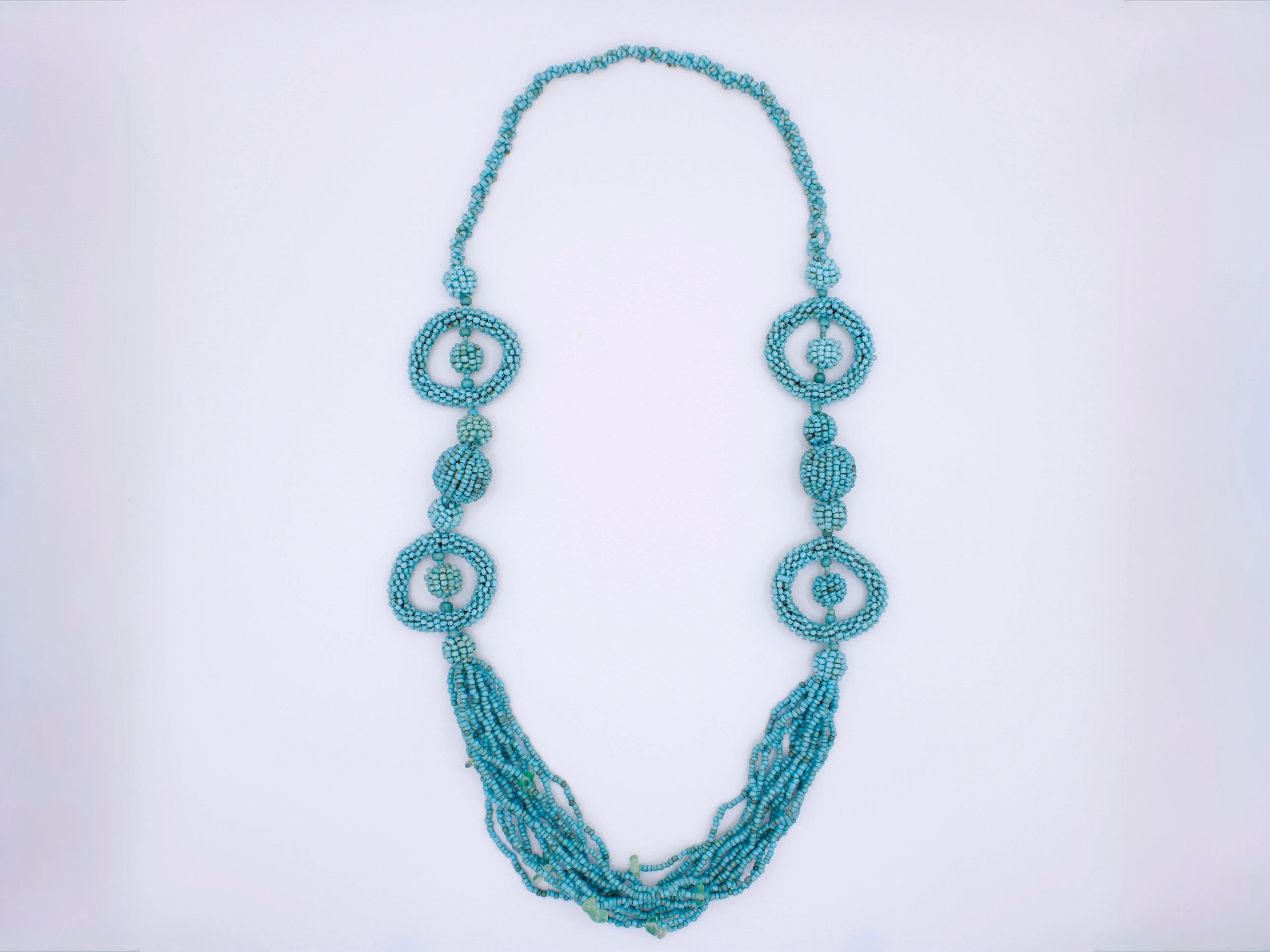 Collana Legame – Collana in perline con elementi intrecciati Surya