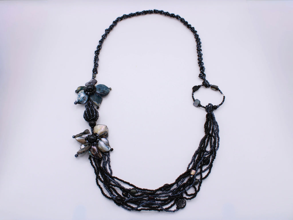 Collana Floreale - Collana in perline e madreperla Surya