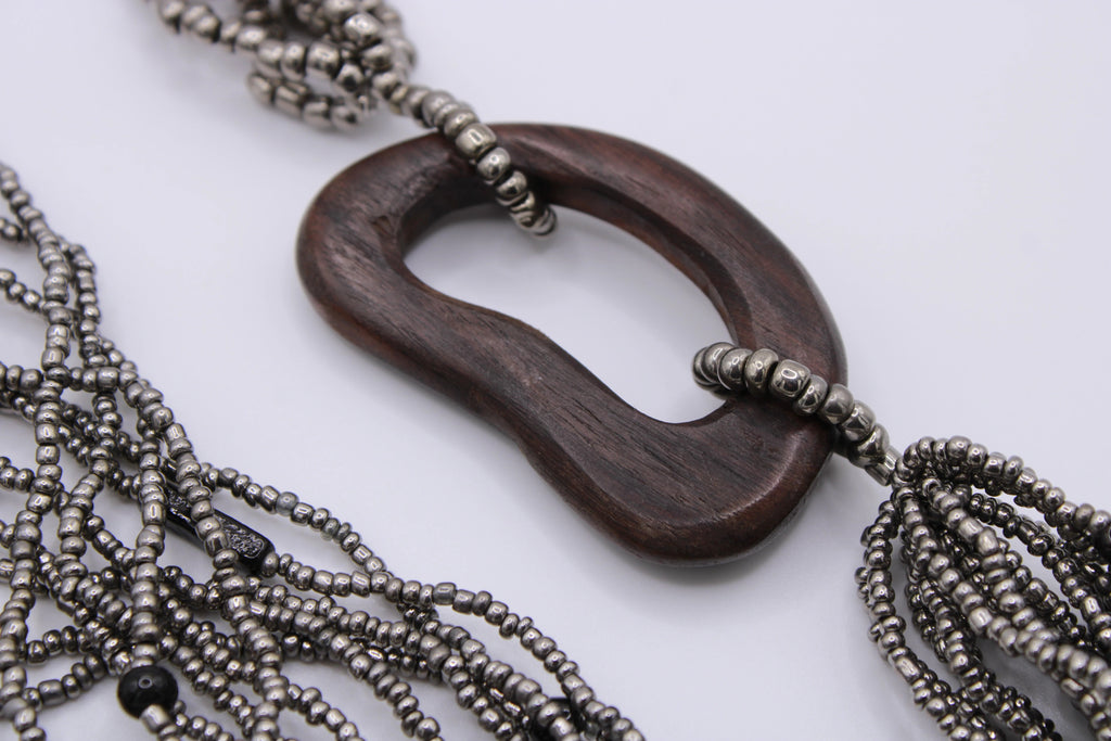 Collana Goccia – Collana multifilo con inserto in legno ebano Surya