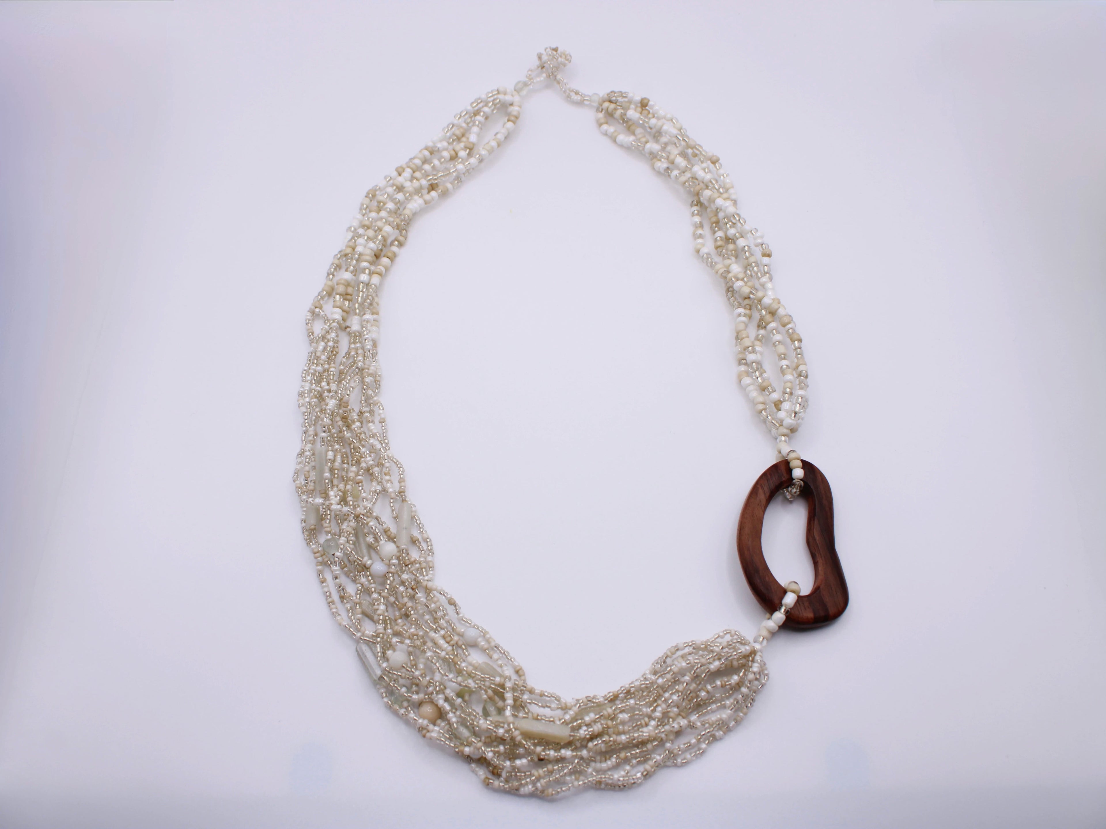 Collana Goccia – Collana multifilo con inserto in legno ebano Surya