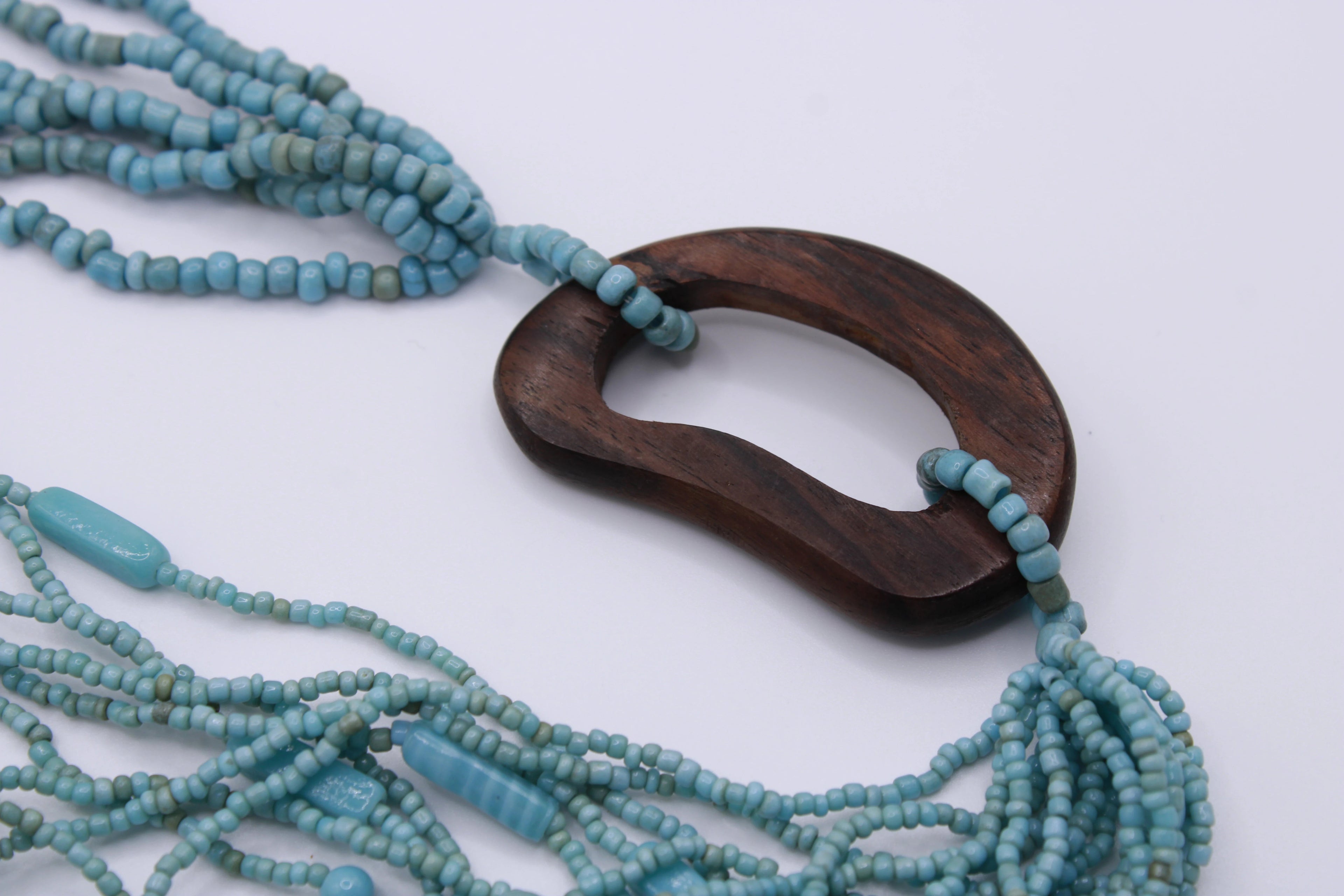 Collana Goccia – Collana multifilo con inserto in legno ebano Surya