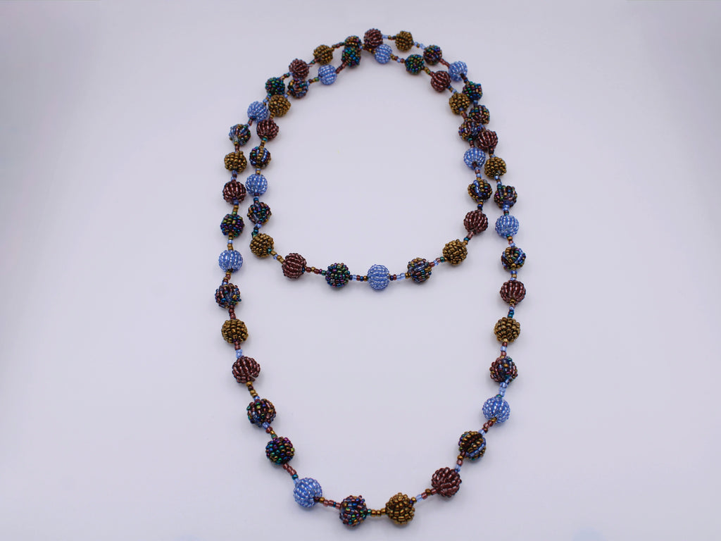 Collana Sfere – Collana lunga in perline con sfere Surya