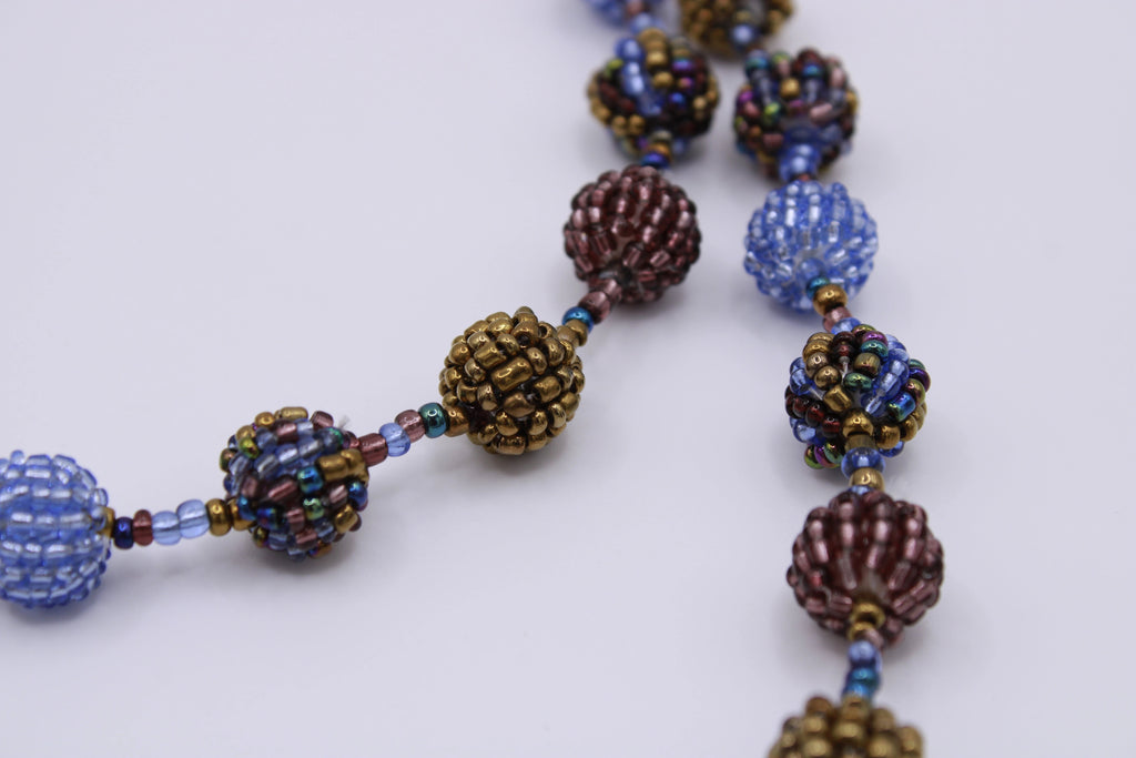 Collana Sfere – Collana lunga in perline con sfere Surya