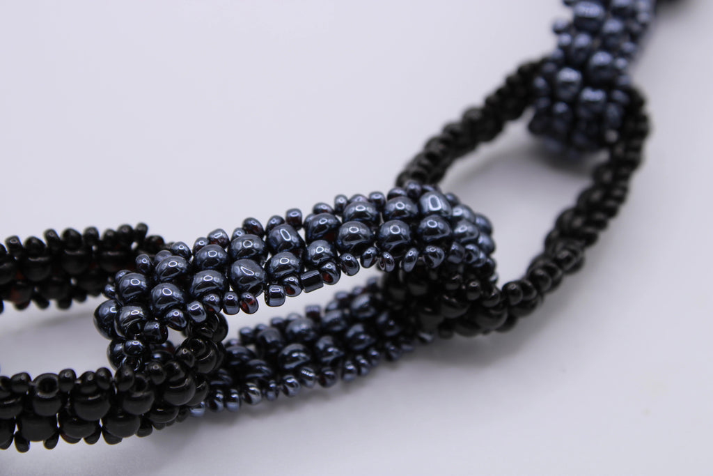 Collana Unione – Collana con design catena in perline Surya